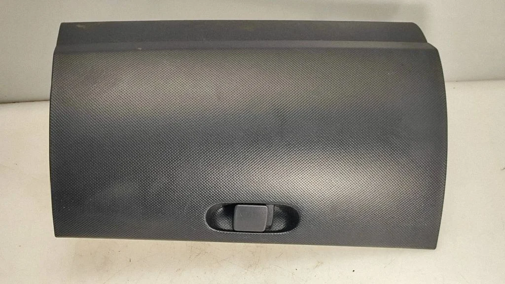 Glove box lid/cover