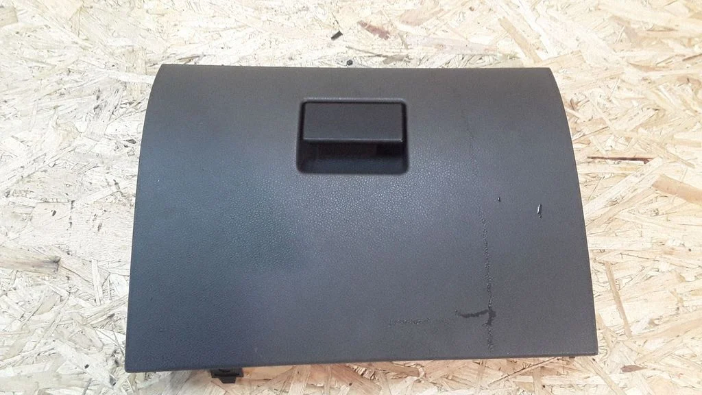 Glove box lid/cover – Ford Focus C-MAX (2003-2010)