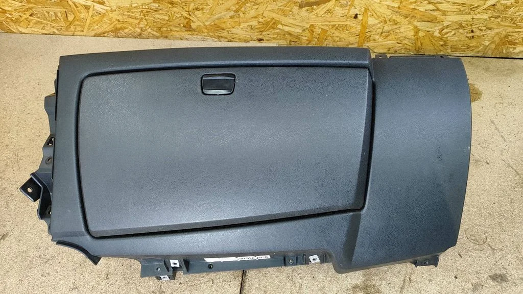 Kindalaeka komplekt – BMW 1-seeria E81 E87 (2004-2011)