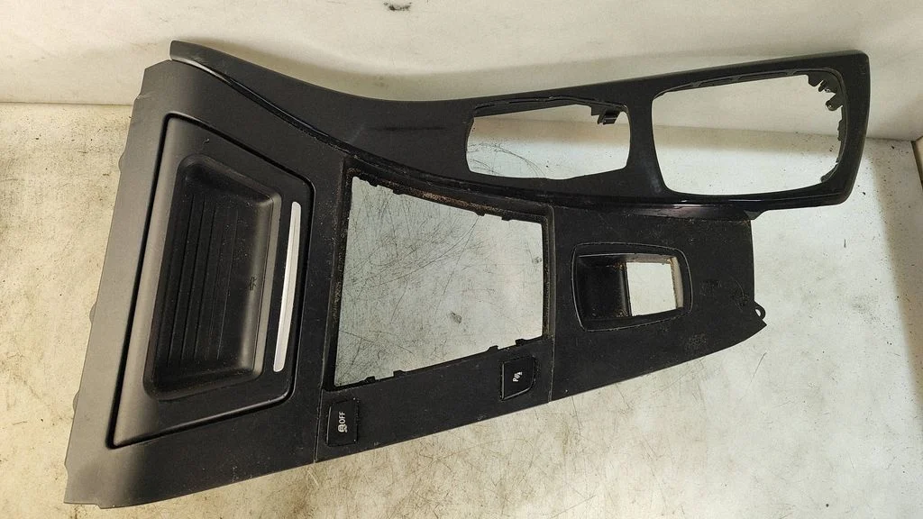 Ashtray (front) – BMW 5 Series F10 F11 (2009-2016)