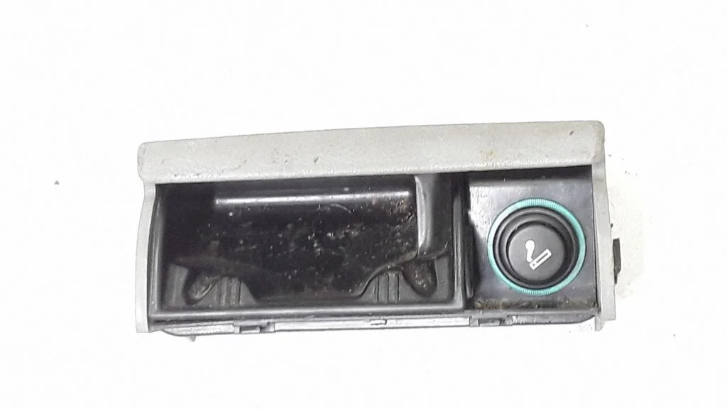 Ashtray (front) – Volkswagen Passat B5 (1997-2000)