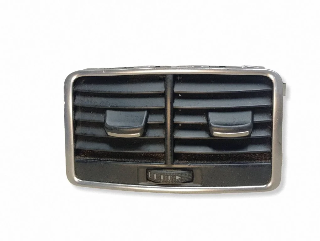Rear air vent grill – Audi A6 Allroad C6 (2006-2011)