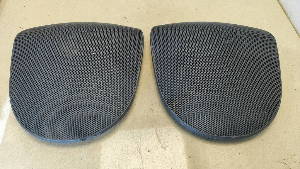 Eesmise ukse kõlari kate – Seat Toledo II (1M) (1998-2006)