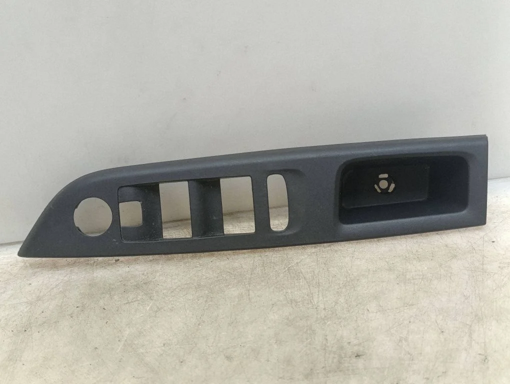 Front door window switch trim 9830172980