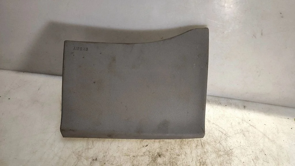 Knee airbag – Peugeot 308 (2007-2013)