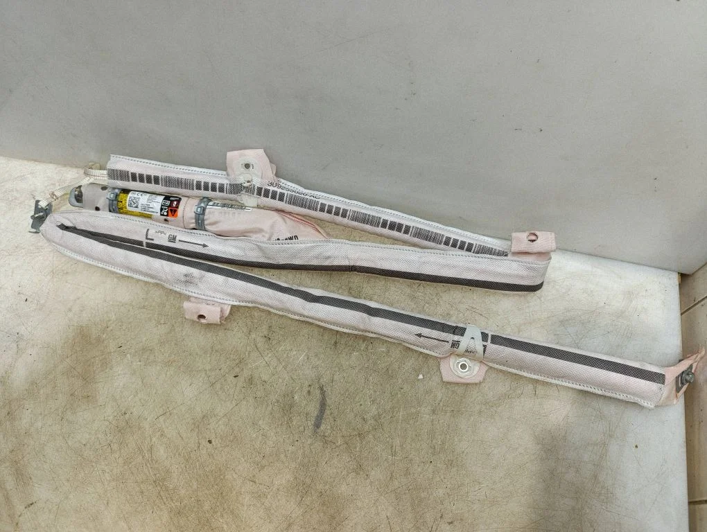 Katuse turvapadi (kardin) – Opel Astra K (2015-2021)