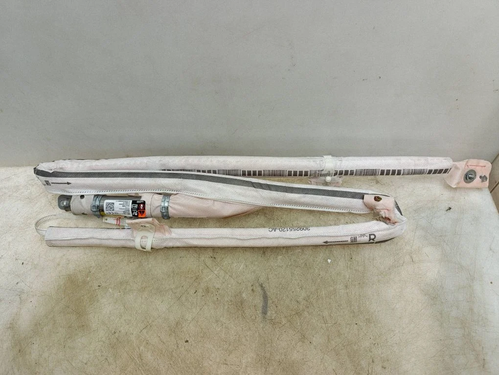Katuse turvapadi (kardin) – Opel Astra K (2015-2021)