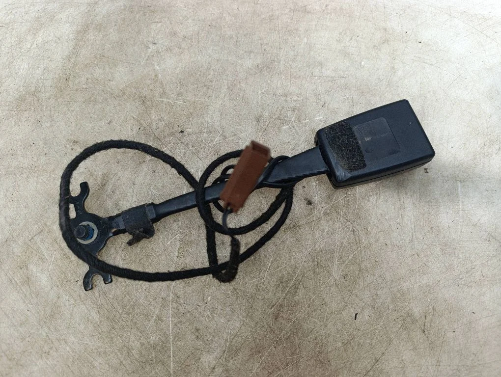Eesmise turvavöö pannal – Ford S-MAX (2006-2015)