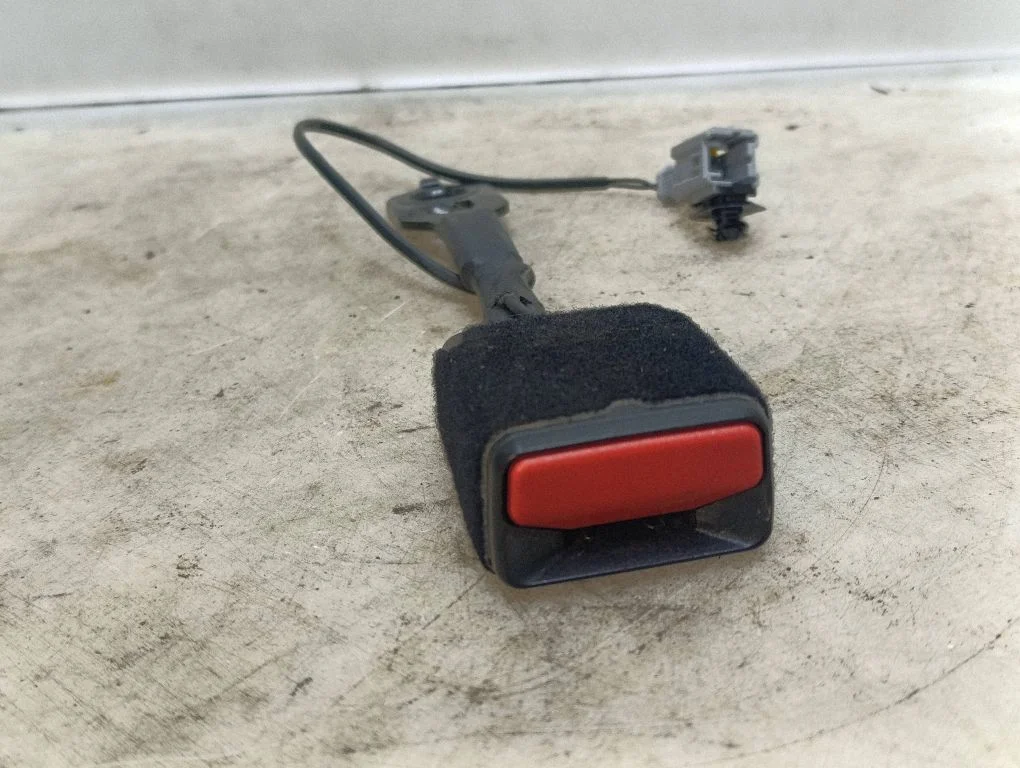 Eesmise turvavöö pannal – Peugeot 2008 I (2013-2019)