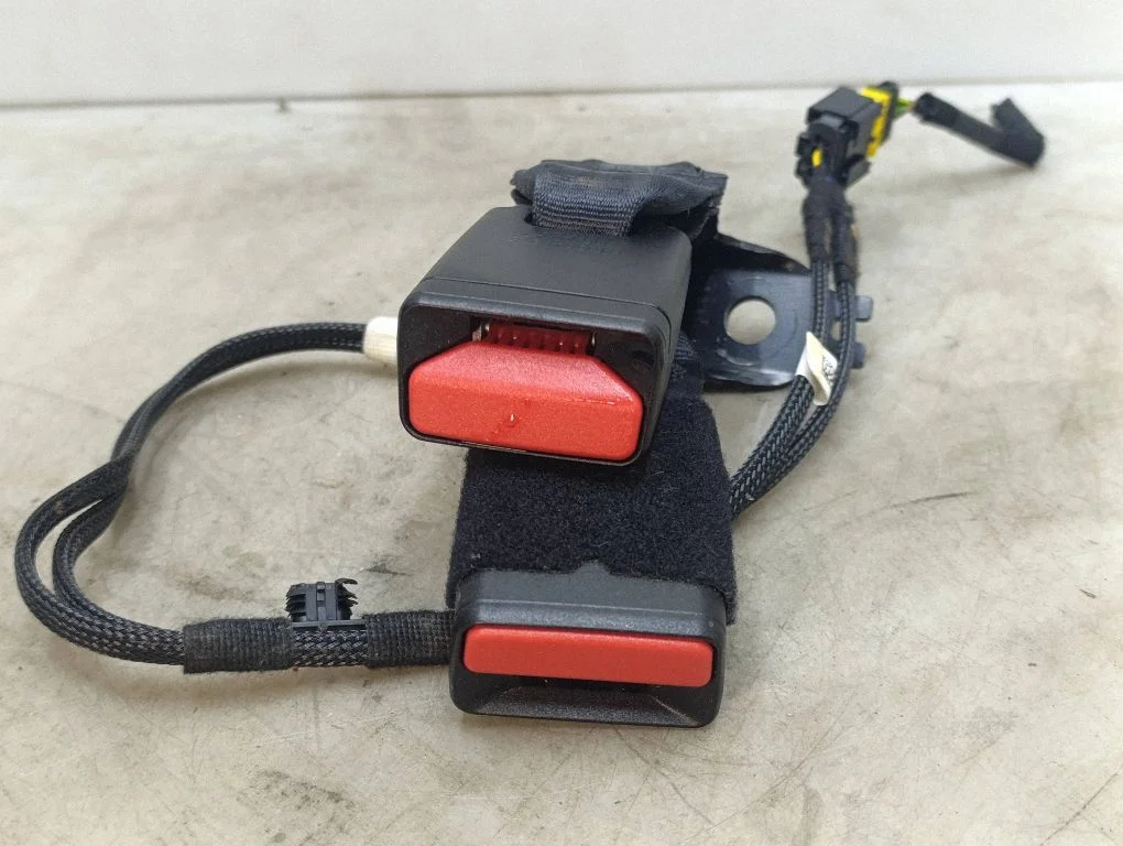 Rear seatbelt buckle – Opel Corsa F (2019-)