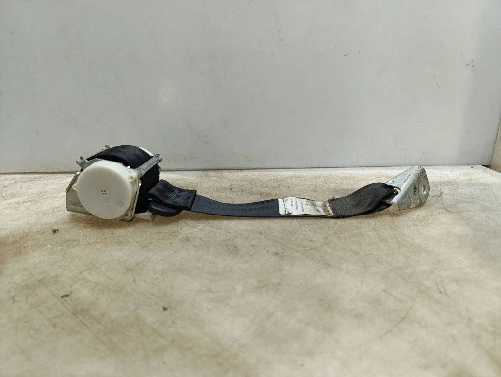 Tagumine turvavöö 5C6857805