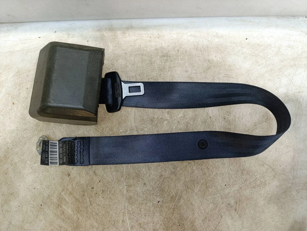 Rear seatbelt 4F0857805E