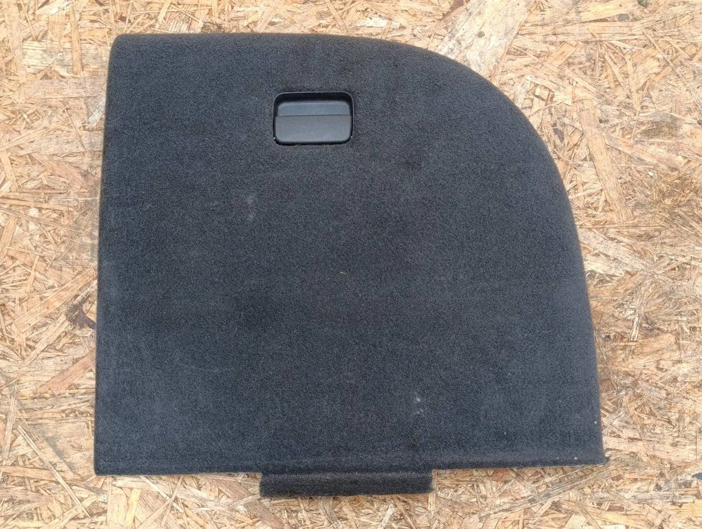 Pagasiruumi viimistluse kate – Seat Exeo (3R) (2008-2013)