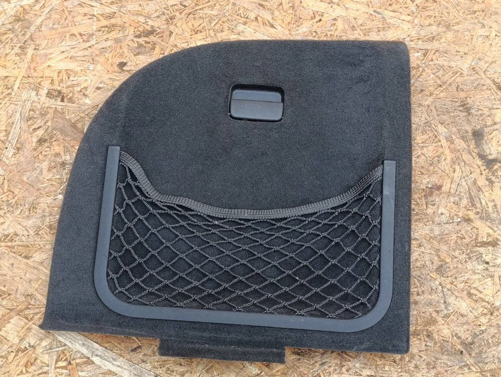Pagasiruumi viimistluse kate – Seat Exeo (3R) (2008-2013)