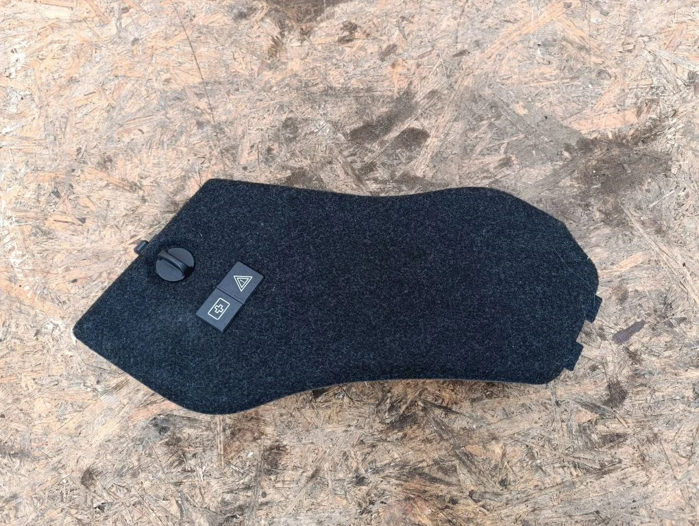 Pagasiruumi viimistluse kate – BMW 1-seeria E81 E87 (2004-2011)