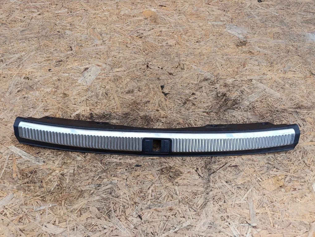 Trunk/boot sill cover protection 8E9864483C