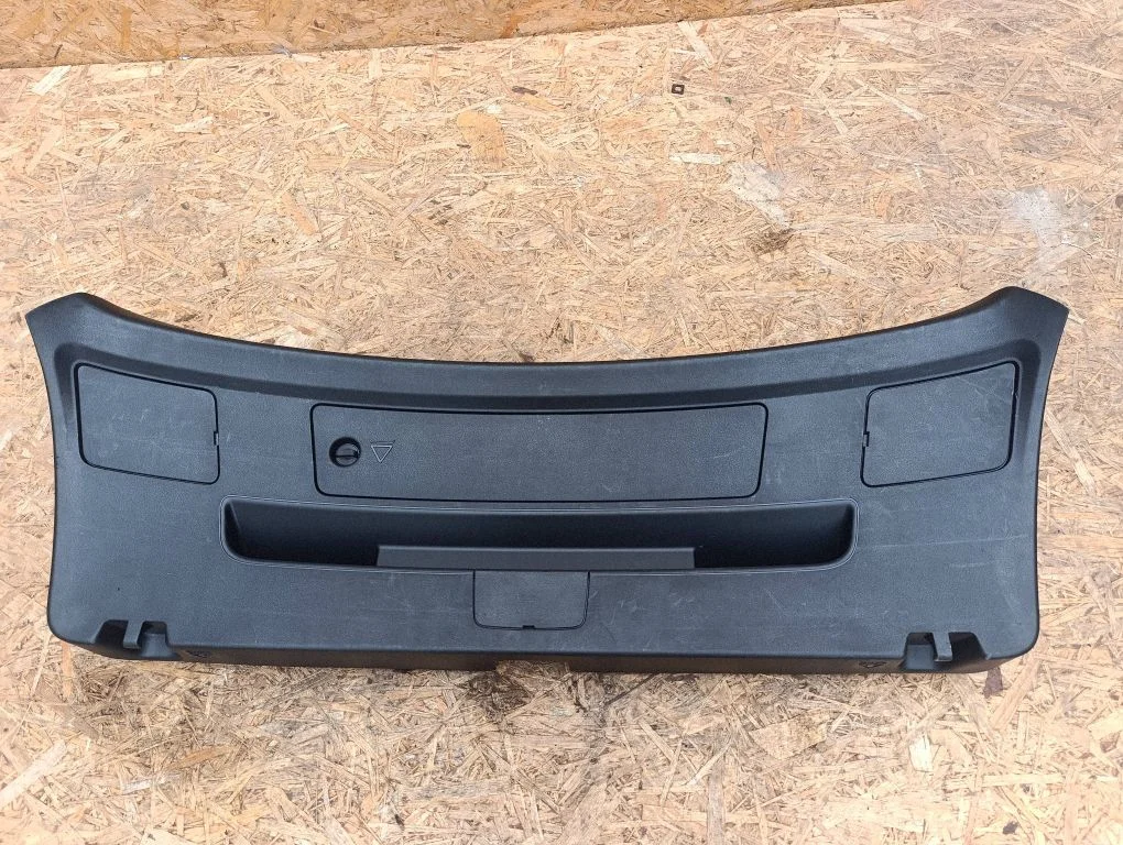 Tailgate/boot cover trim set – Seat Exeo (3R) (2008-2013)