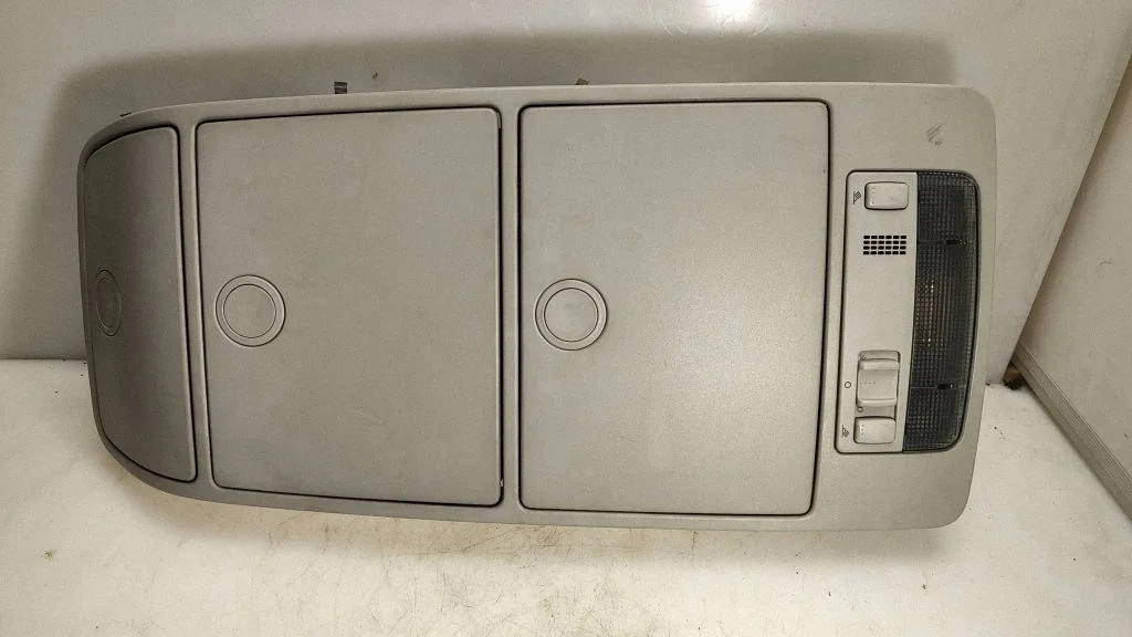 Headlining roof glove box – Volkswagen Touran I (2003-2010)
