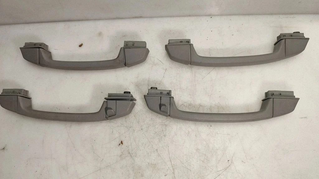 Front interior roof grab handle – BMW X3 E83 (2003-2010)
