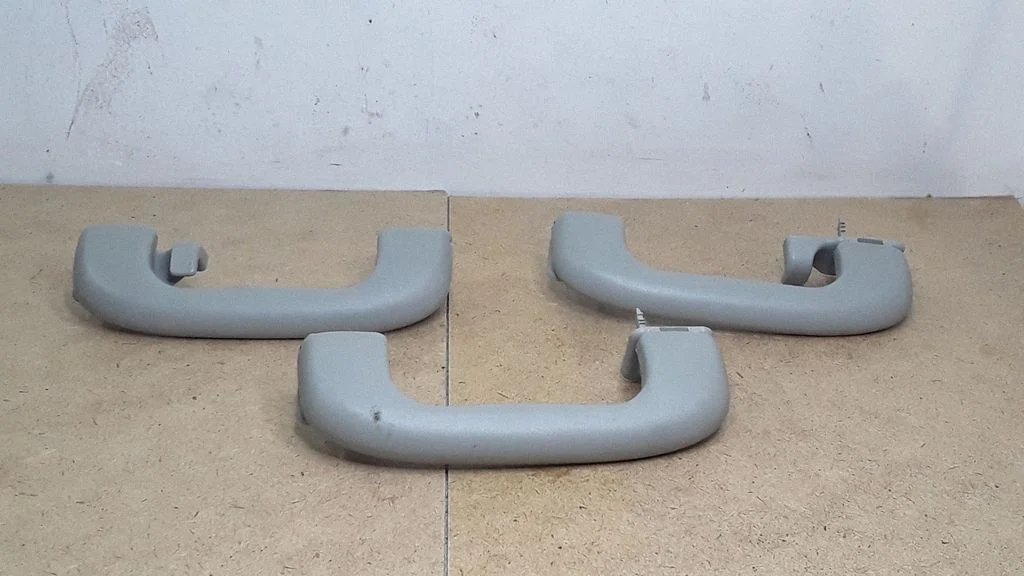 Front interior roof grab handle – Opel Insignia A (2008-2017)