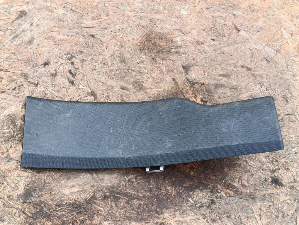 Tagalävise kate (sisemine) J8BR13248AE