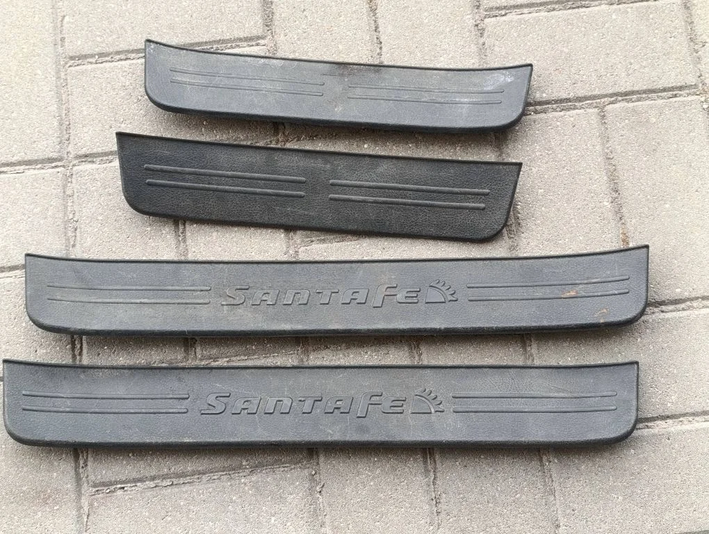 Listwa progowa tylna (wewnętrzna) 858852B000