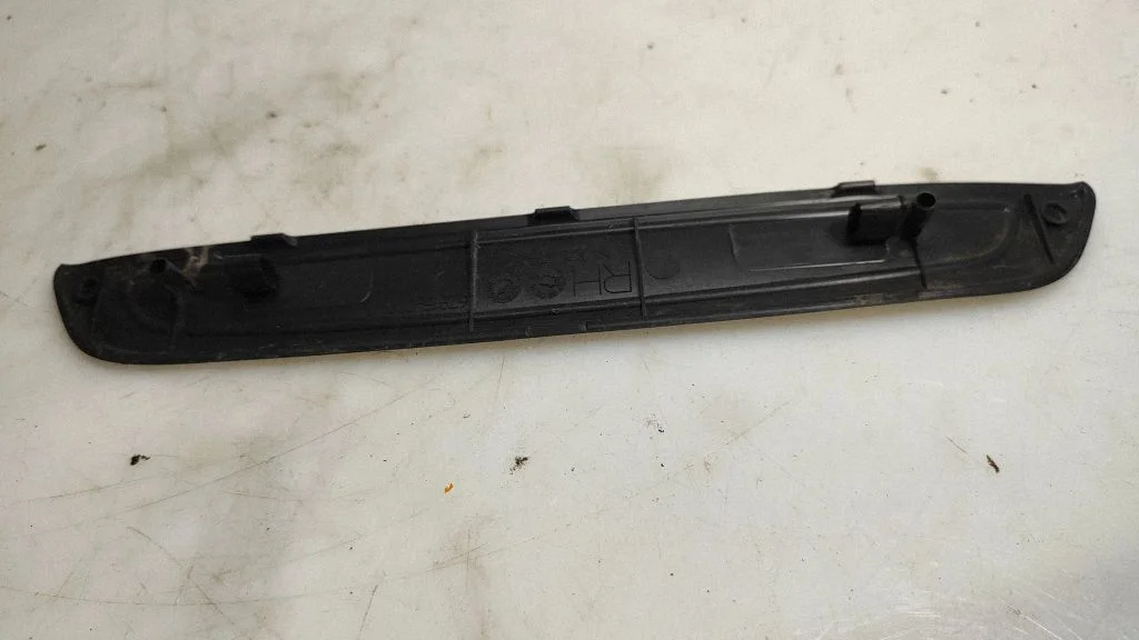 Rear sill trim cover 6791502040