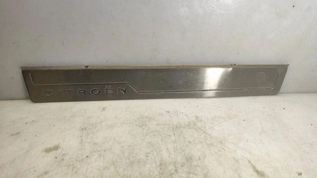 Side skirt front trim – Citroen C4 I (2004-2010)
