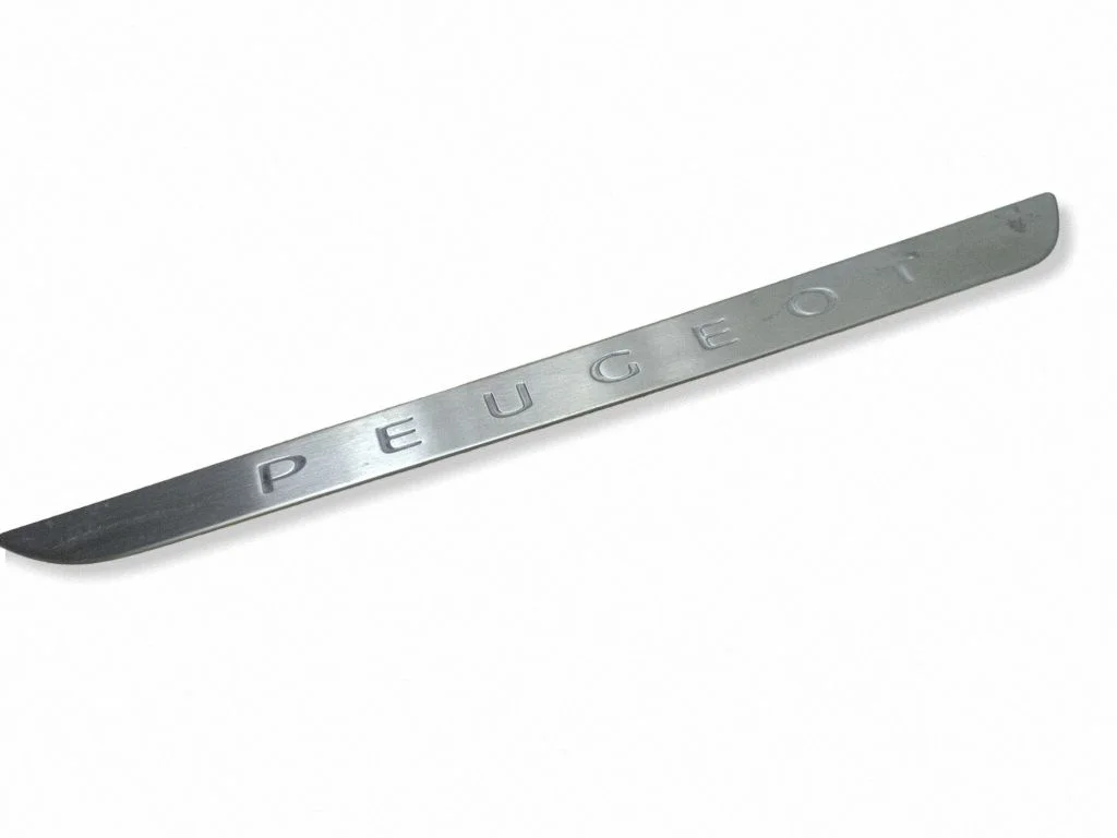 Front sill trim cover 9675541580