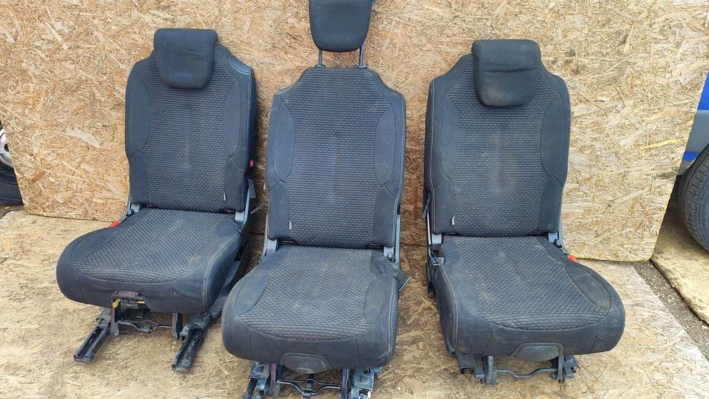 Second row seats – Citroen C4 I (2004-2010)