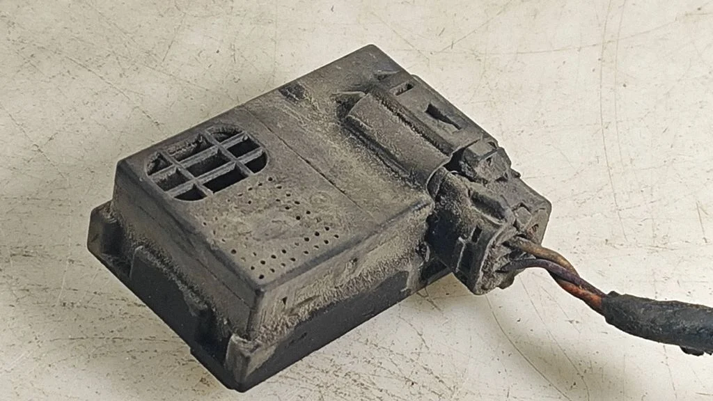 Outside/external air temperature sensor – Opel Antara (2006-2016)