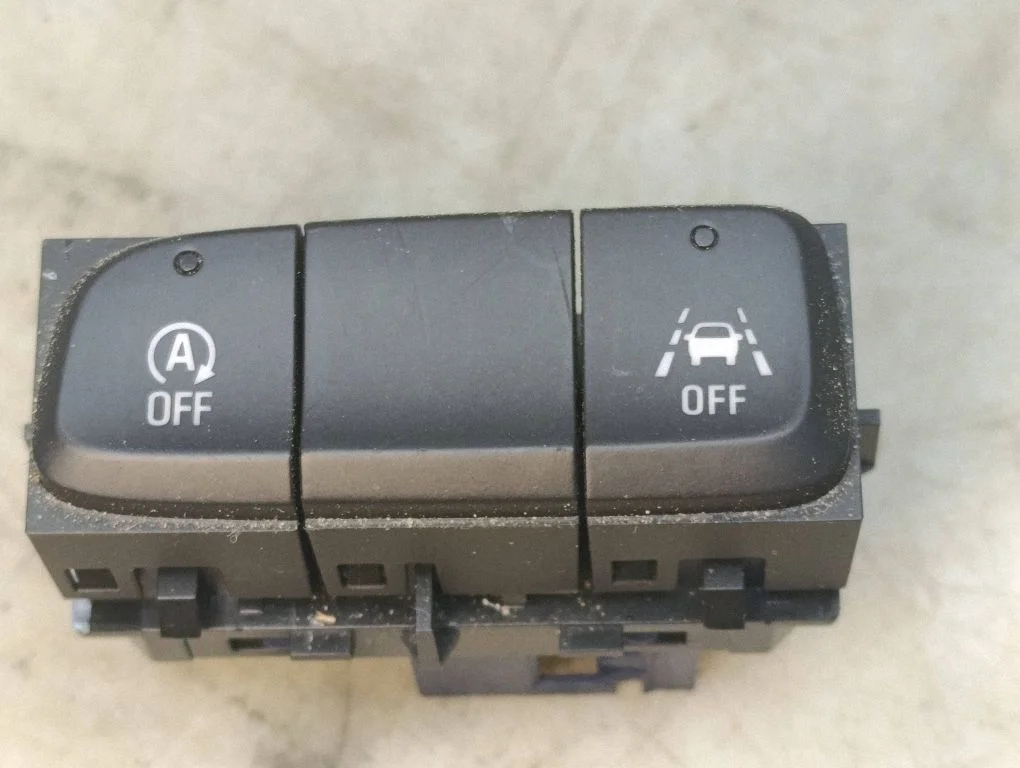 Veojõukontrolli (ASR) lüliti – Opel Corsa F (2019-)