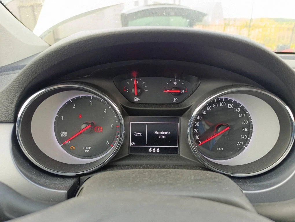 Spidomeeter (näidikuplokk) – Opel Astra K (2015-2021)