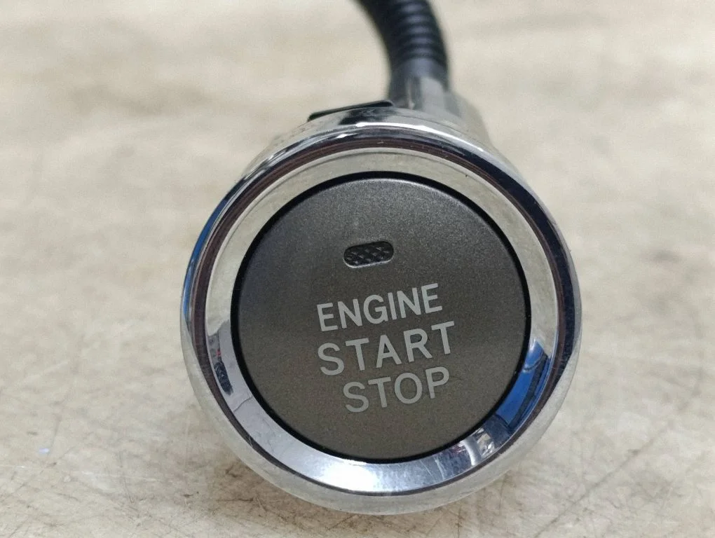 Engine start stop button switch – Lexus IS 220D-250-350 (2006-2013)