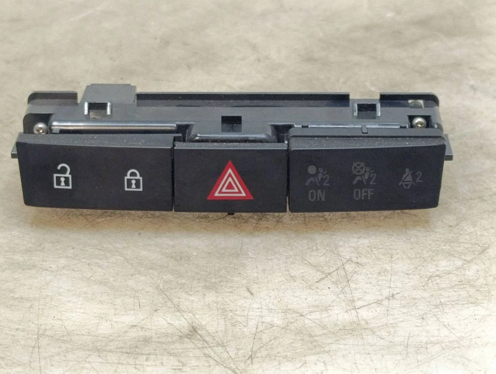 Ohutulede lüliti – Opel Astra J (2010-2015)