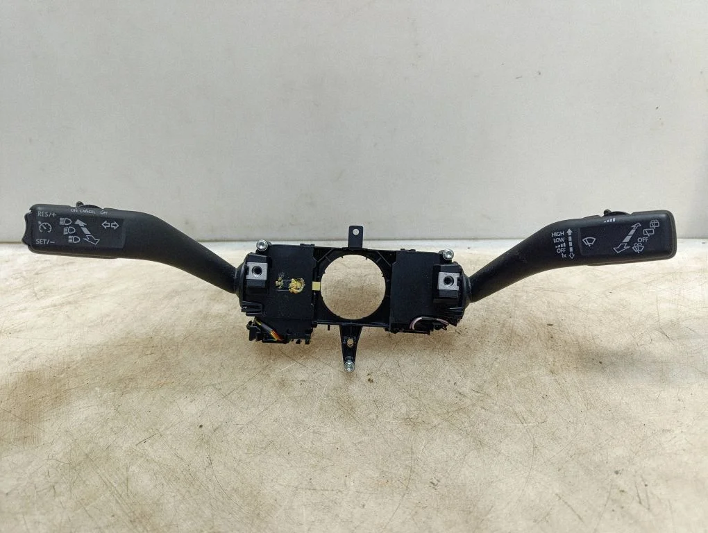 Multifunctional control switch/knob – Volkswagen e-Up (2016-)