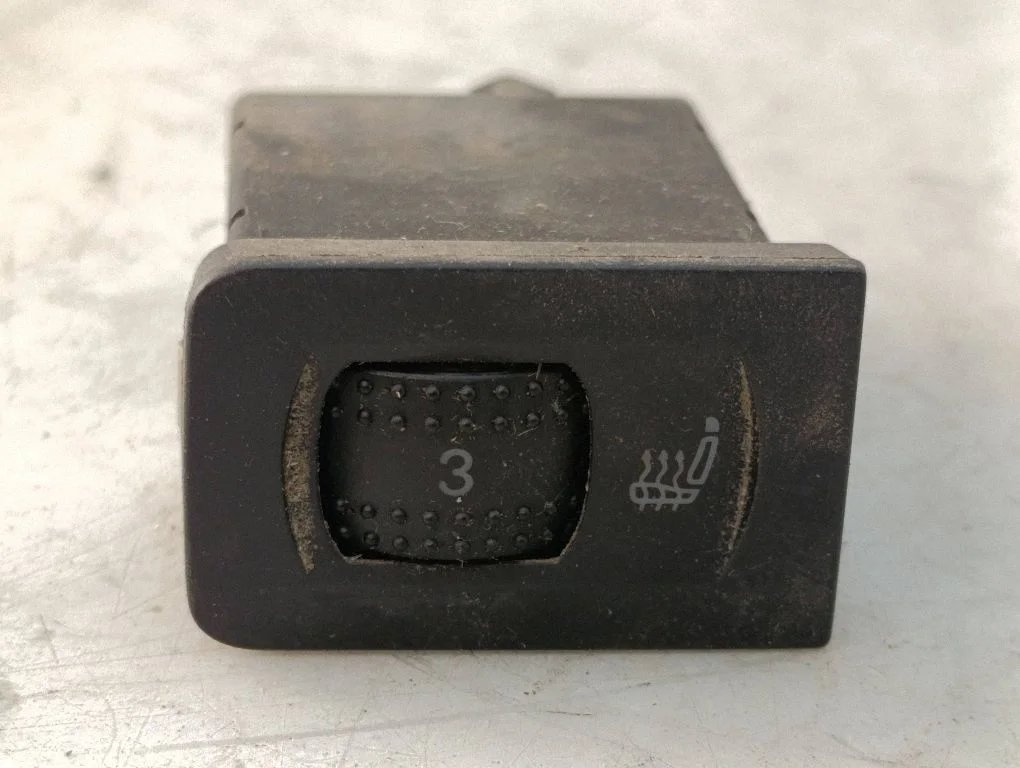 Istmesoojenduse lüliti 1J0963563B