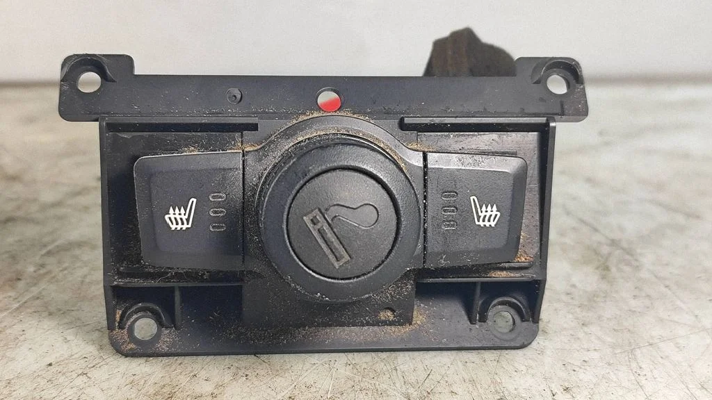 Seat heating switch – Opel Antara (2006-2016)
