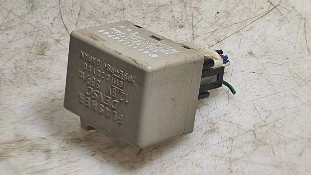 Hazard warning light relay – Subaru Forester SH (2008-2013)