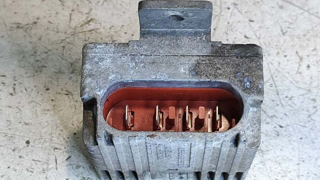 Coolant fan relay – Mercedes-Benz A-Class W168 (1997-2004)