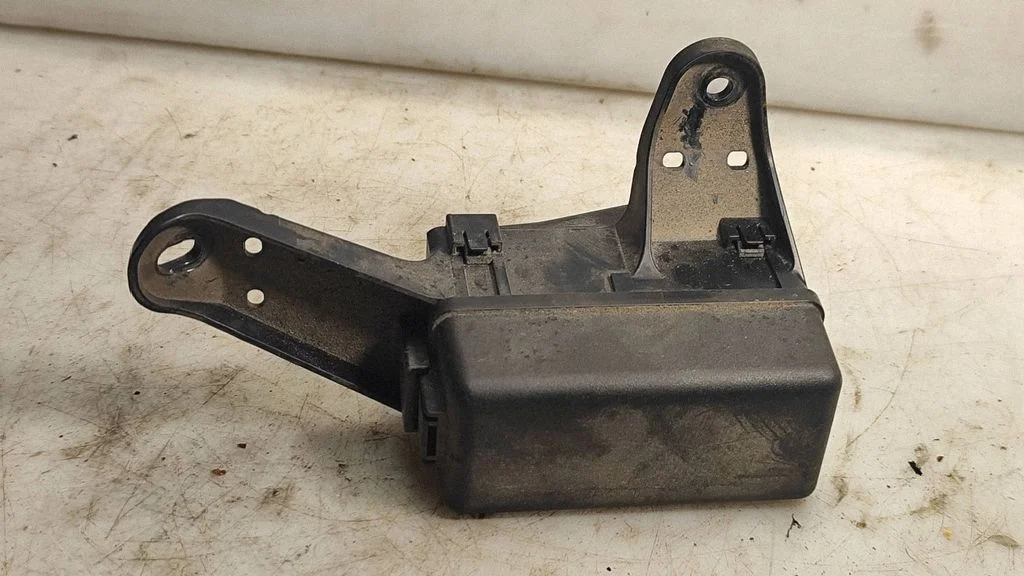 Releede paigaldusplokk – Lexus IS 220D-250-350 (2006-2013)