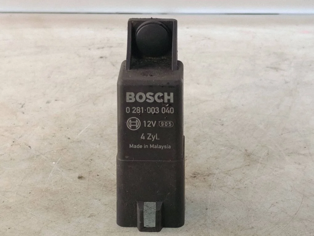 Glow plug pre-heat relay