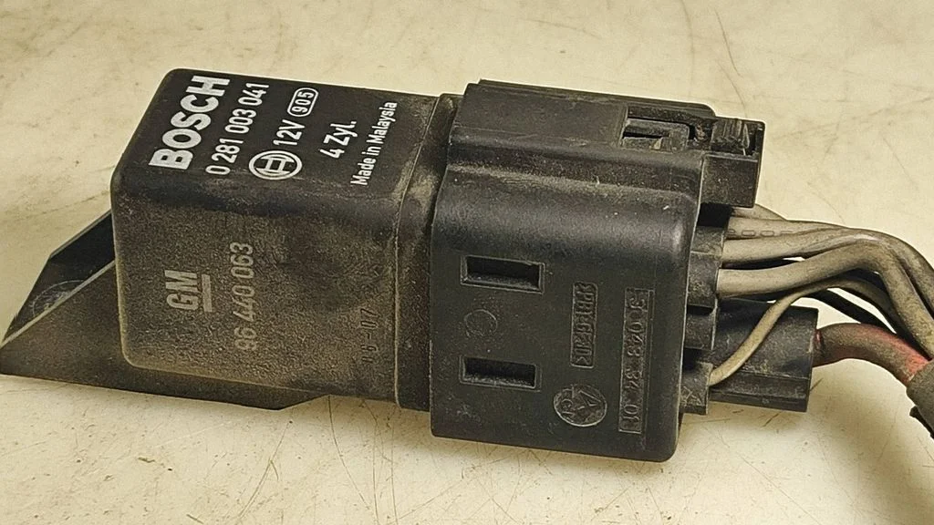 Glow plug pre-heat relay – Opel Antara (2006-2016)