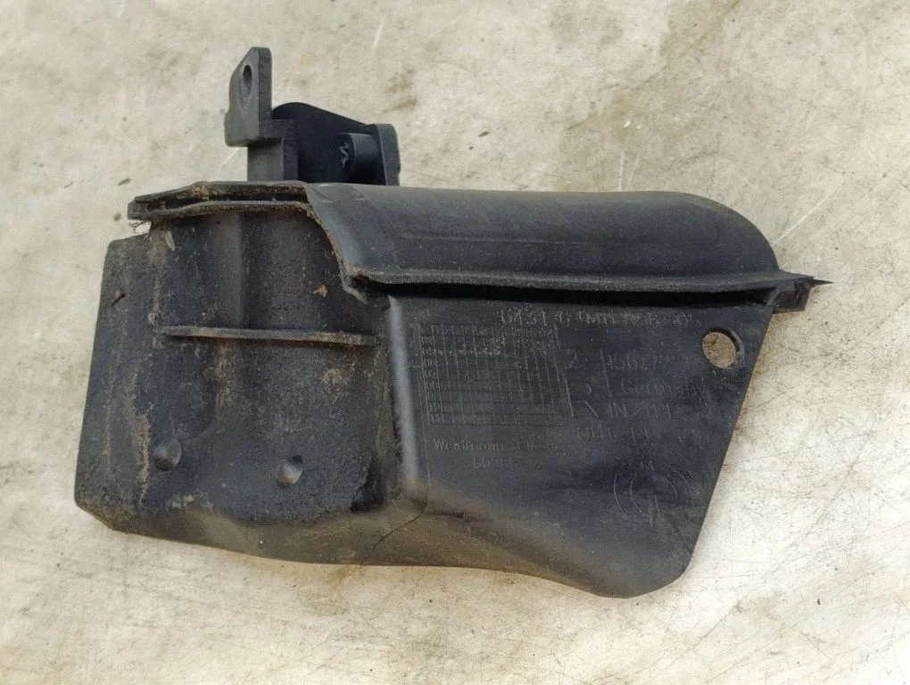 Rain gutter – BMW 3 Series E90 E91 (2005-2012)
