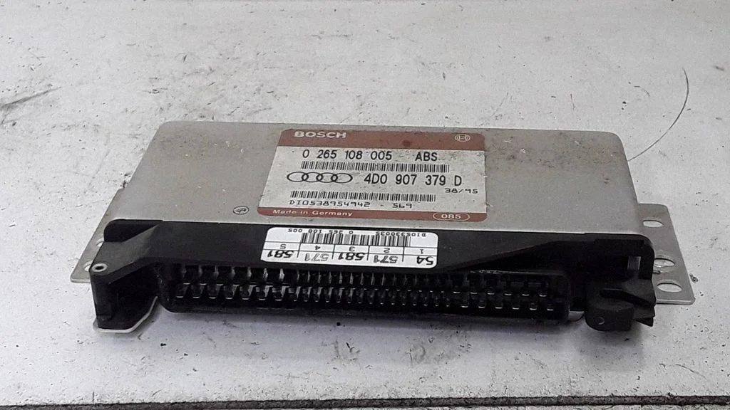 ABS-juhtplokk – Audi A4 S4 B5 8D (1994-1999)