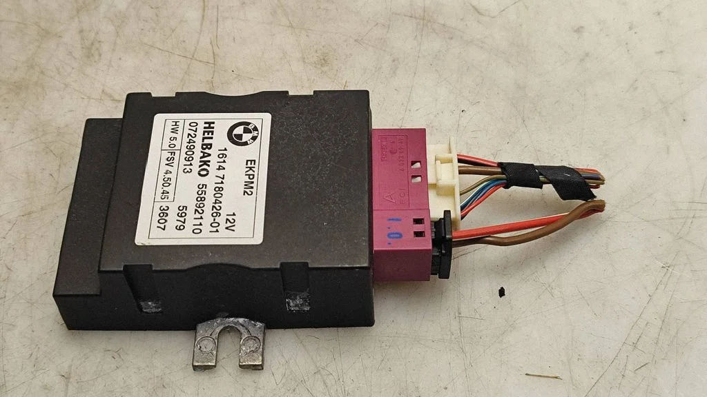 Fuel injection pump control unit/module – BMW 3 Series E90 E91 (2005-2012)