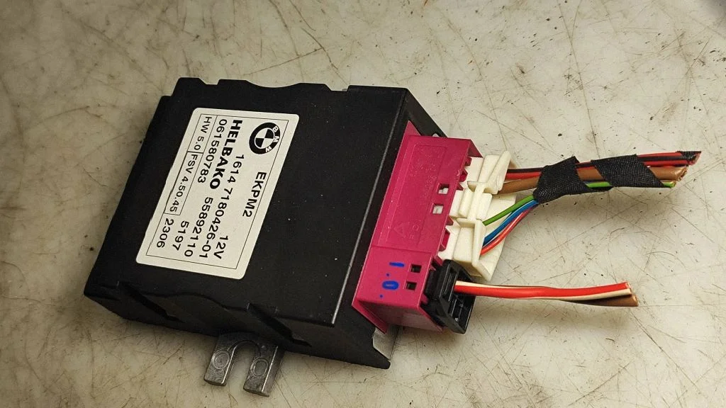 Fuel injection pump control unit/module – BMW 1 Series E81 E87 (2004-2011)