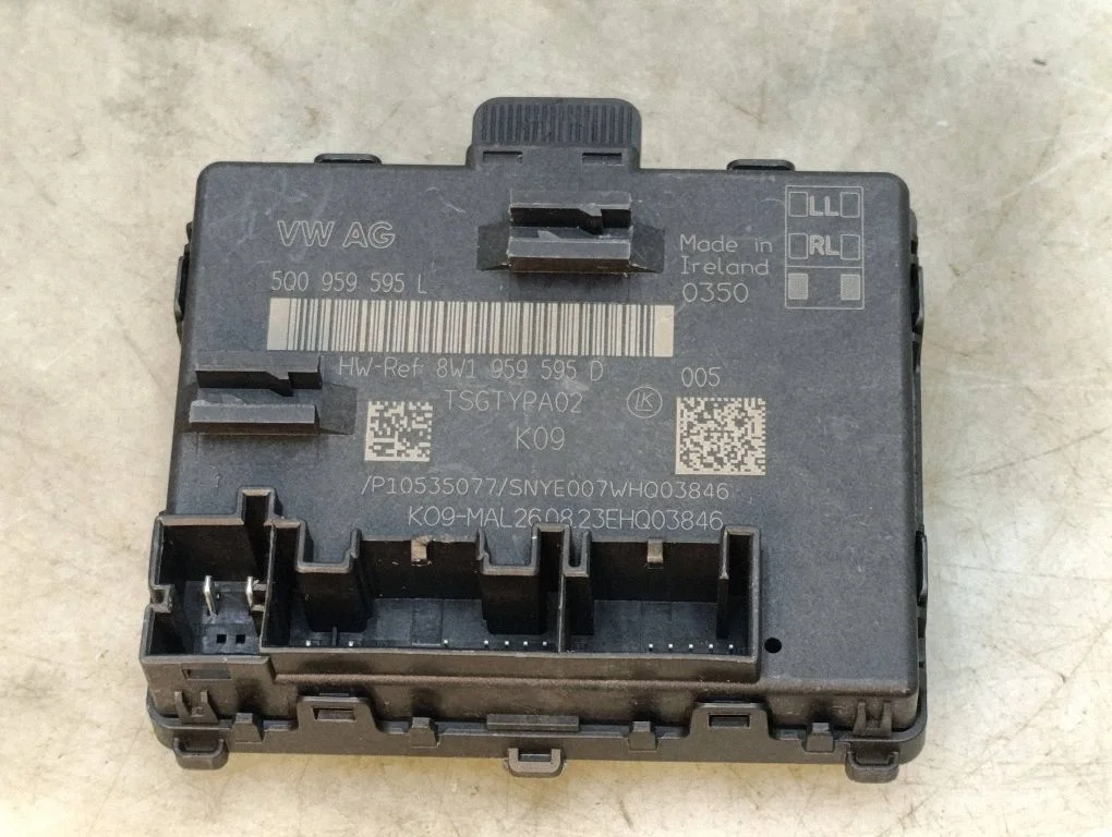 Door control unit/module 5Q0959595L