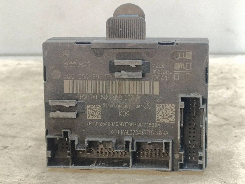 Door control unit/module 5Q0959592E