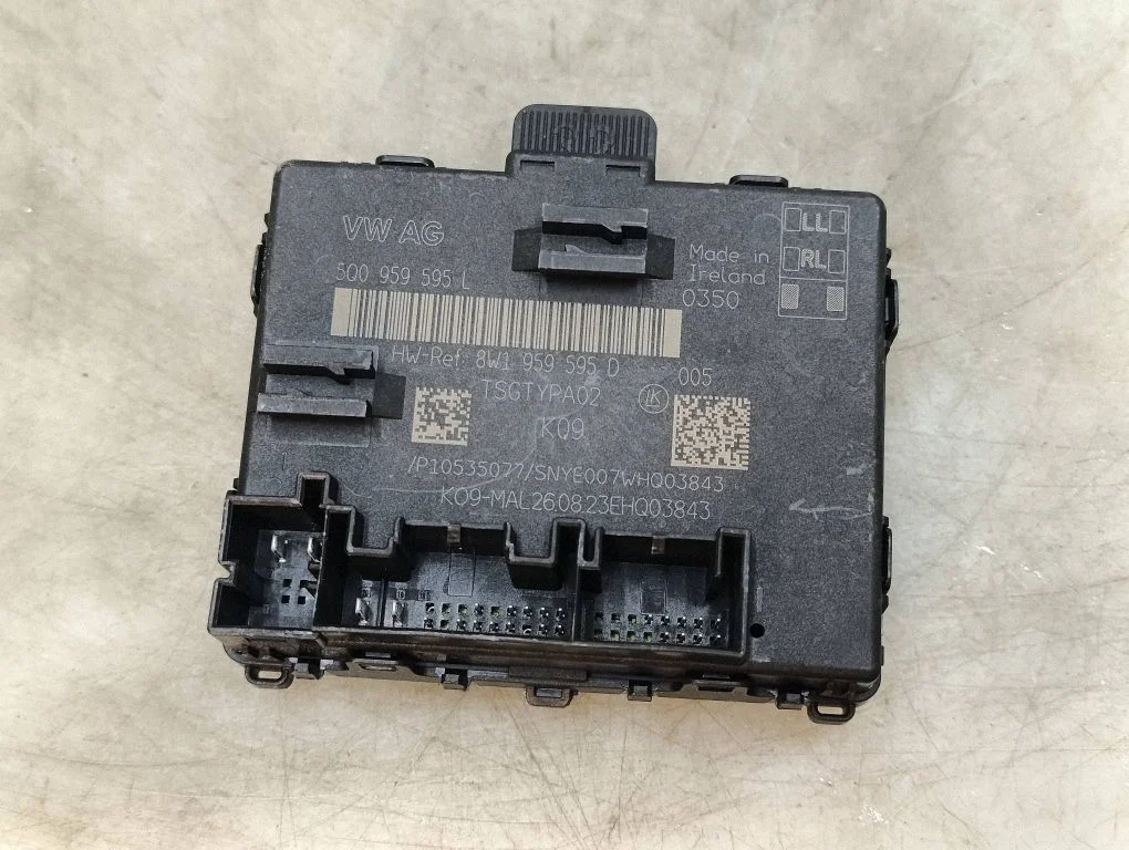 Door control unit/module 5Q0959595L